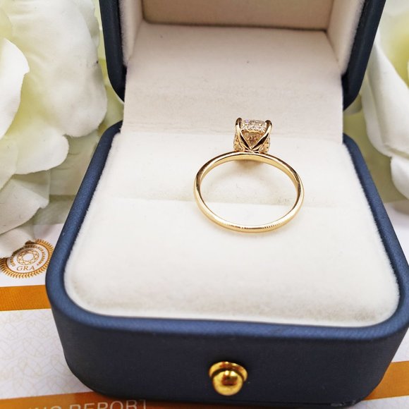 14K Yellow Gold 3 carats Radiant Cut Moissanite Engagement Ring - Picture 13 of 13